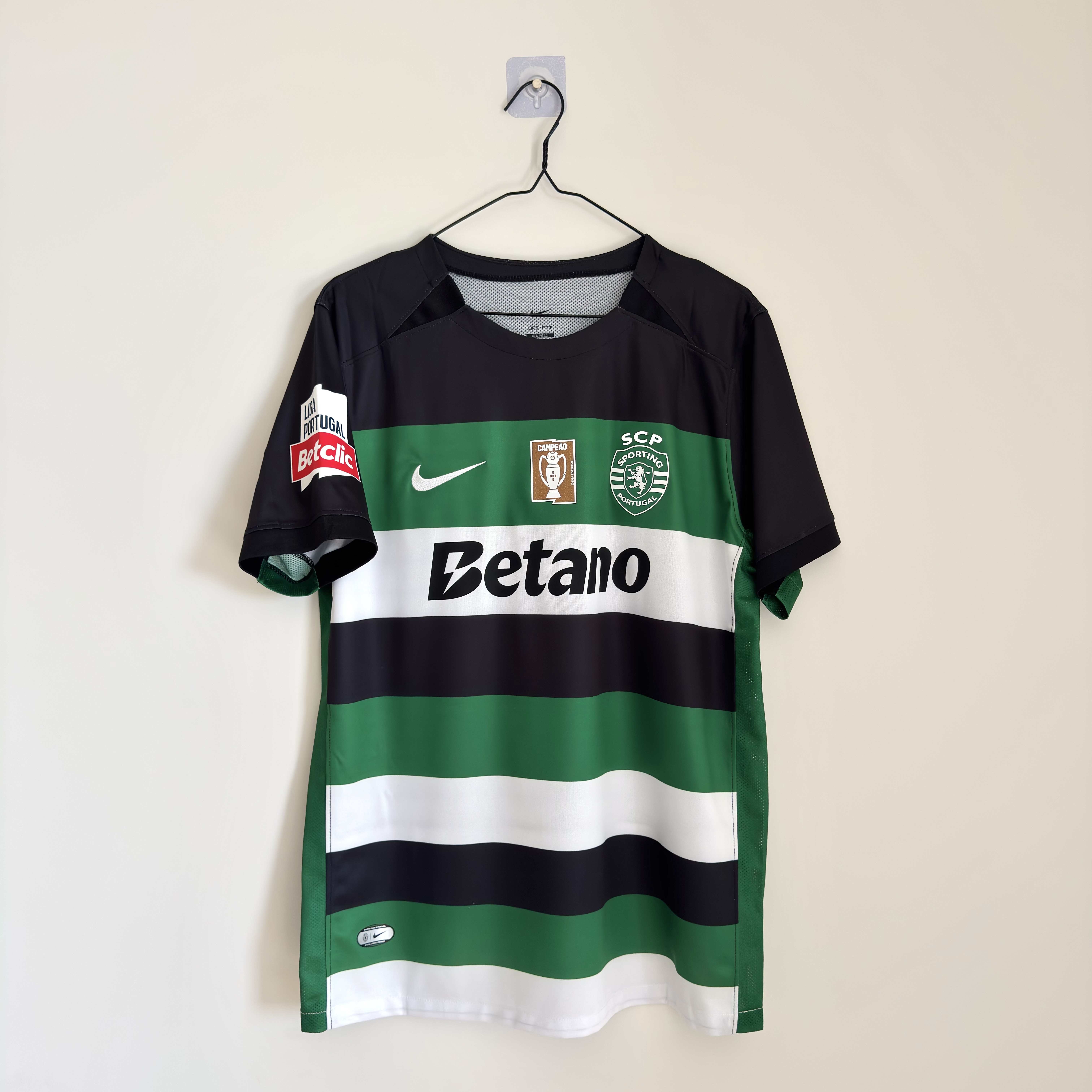 Camisola principal Sporting CP 2024/2025 - Gyökeres 9 - Versão adepto - Tamanho M 2