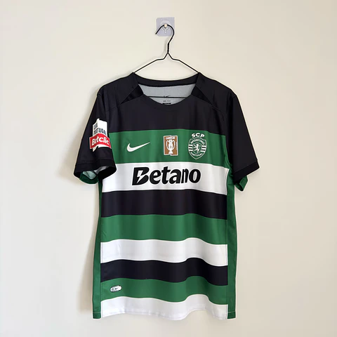 Camisola principal Sporting CP 2024/2025 - Gyökeres 9 - Versão adepto - Tamanho M