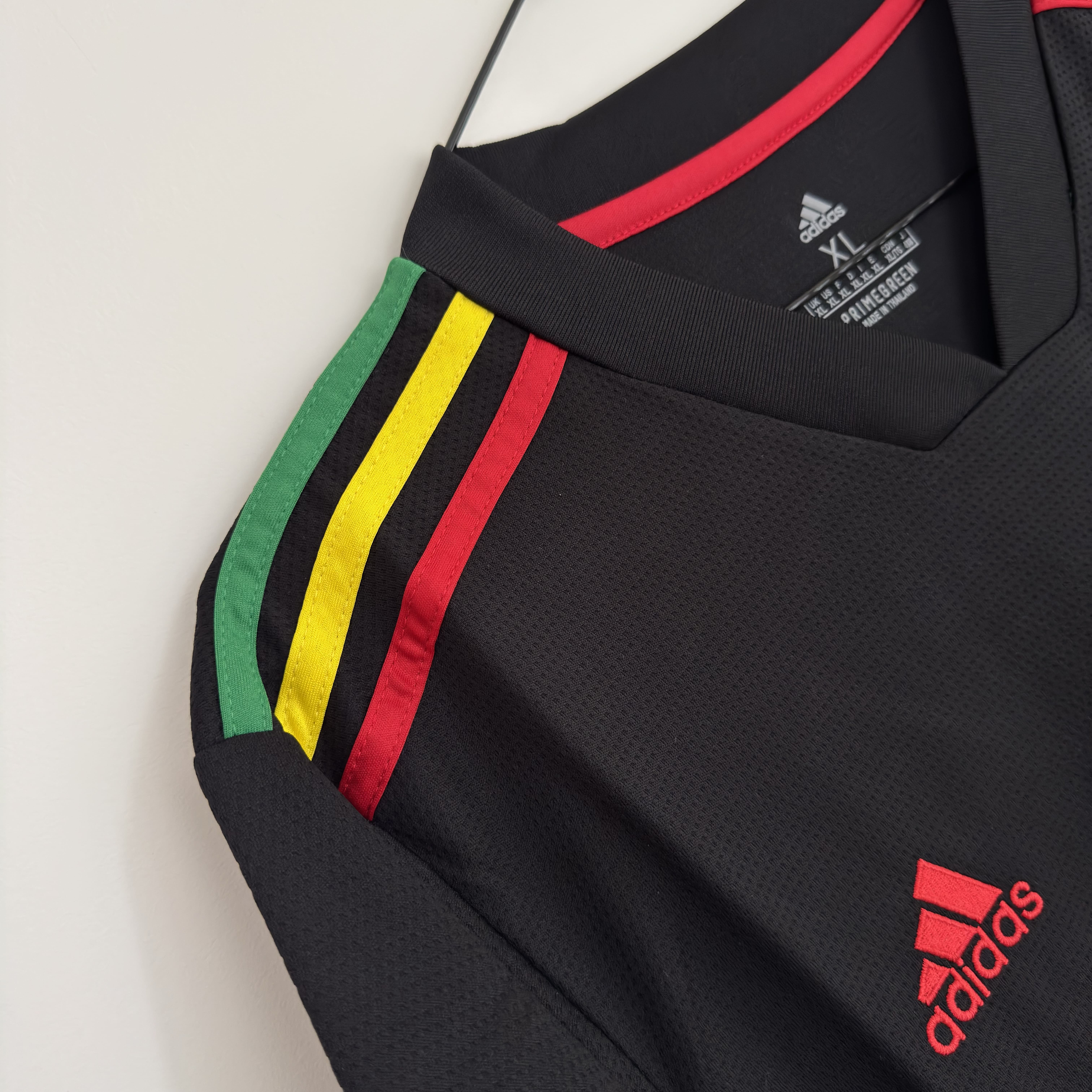 3ª Camisola Ajax 2021/2022 Three Little Birds - Versão adepto - Tamanho XL 6