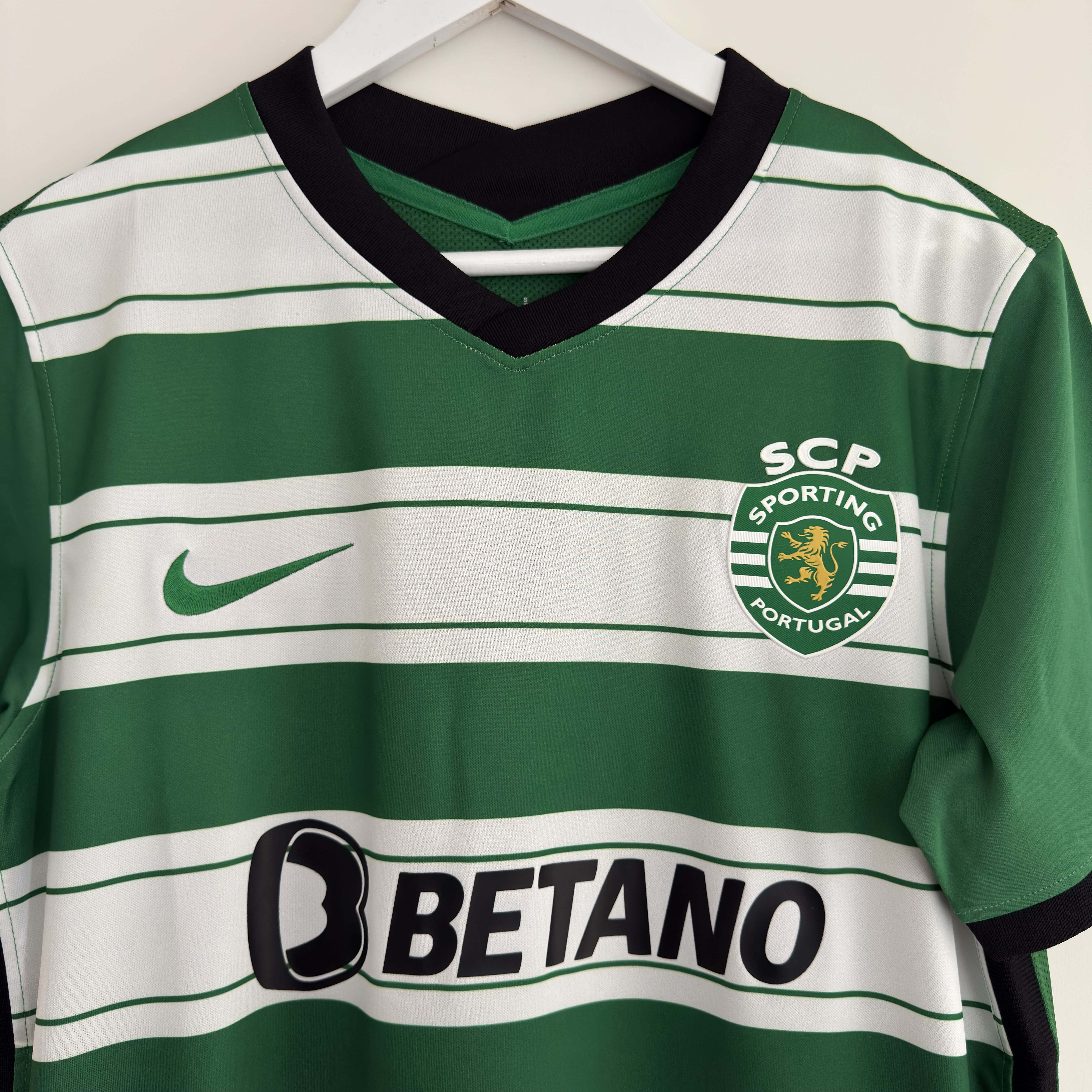 Camisola principal Sporting CP 2022/2023 Versão adepto  - Tamanho S 5
