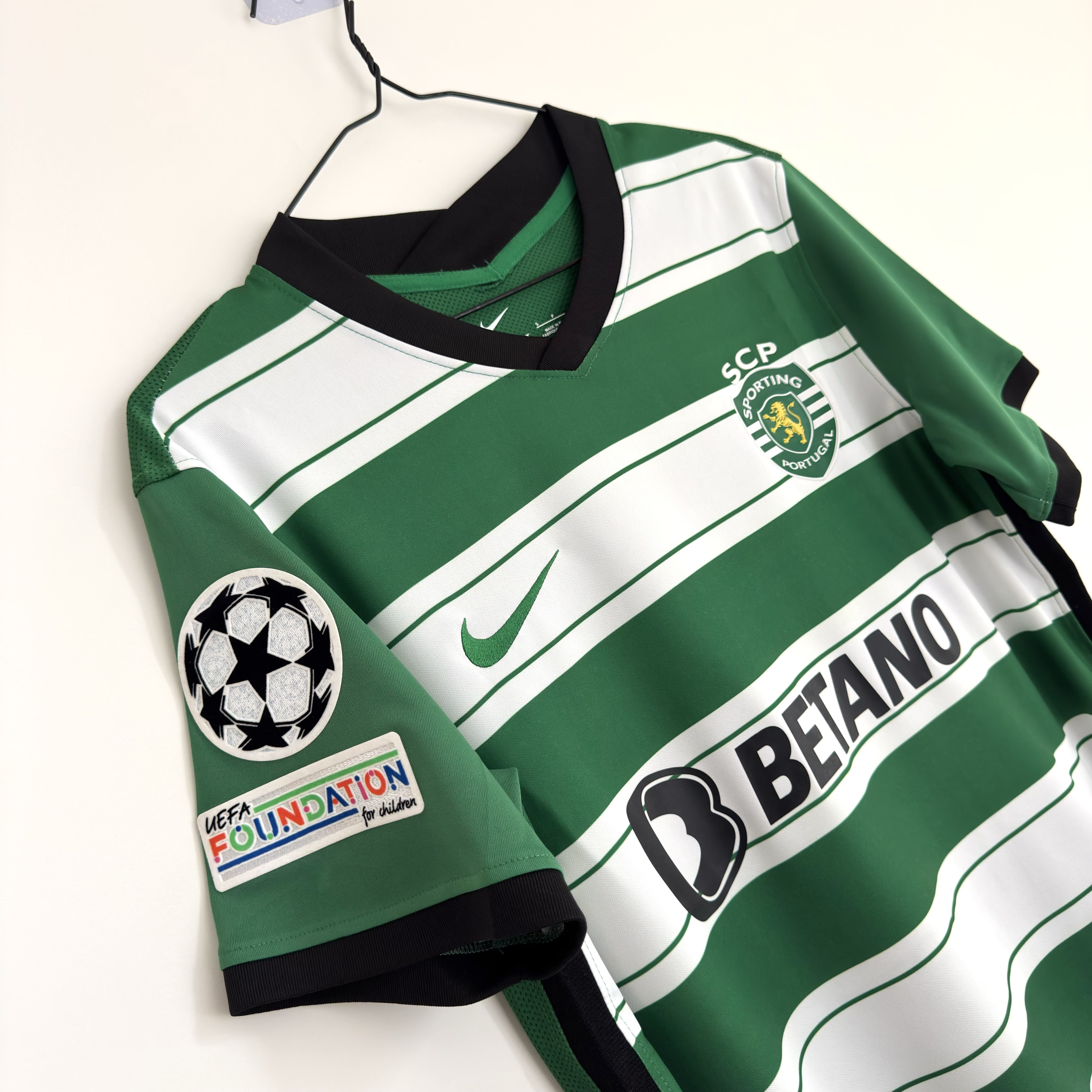 Camisola principal Sporting CP Champions League 2022/2023 Versão adepto  - Tamanho S 4
