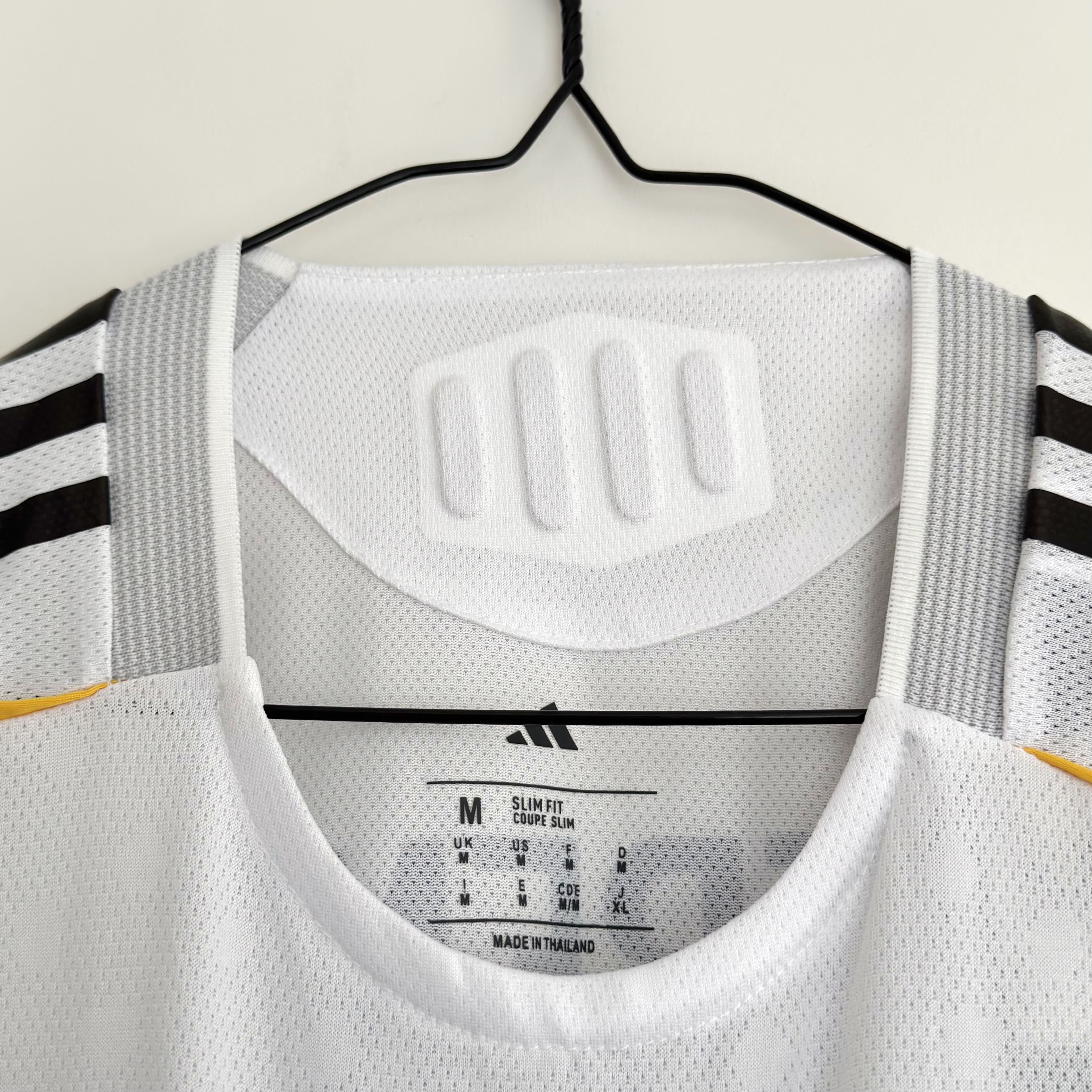 Camisola principal Real Madrid 2025/2026 - Trent 12 - Versão jogador - Tamanho M 5