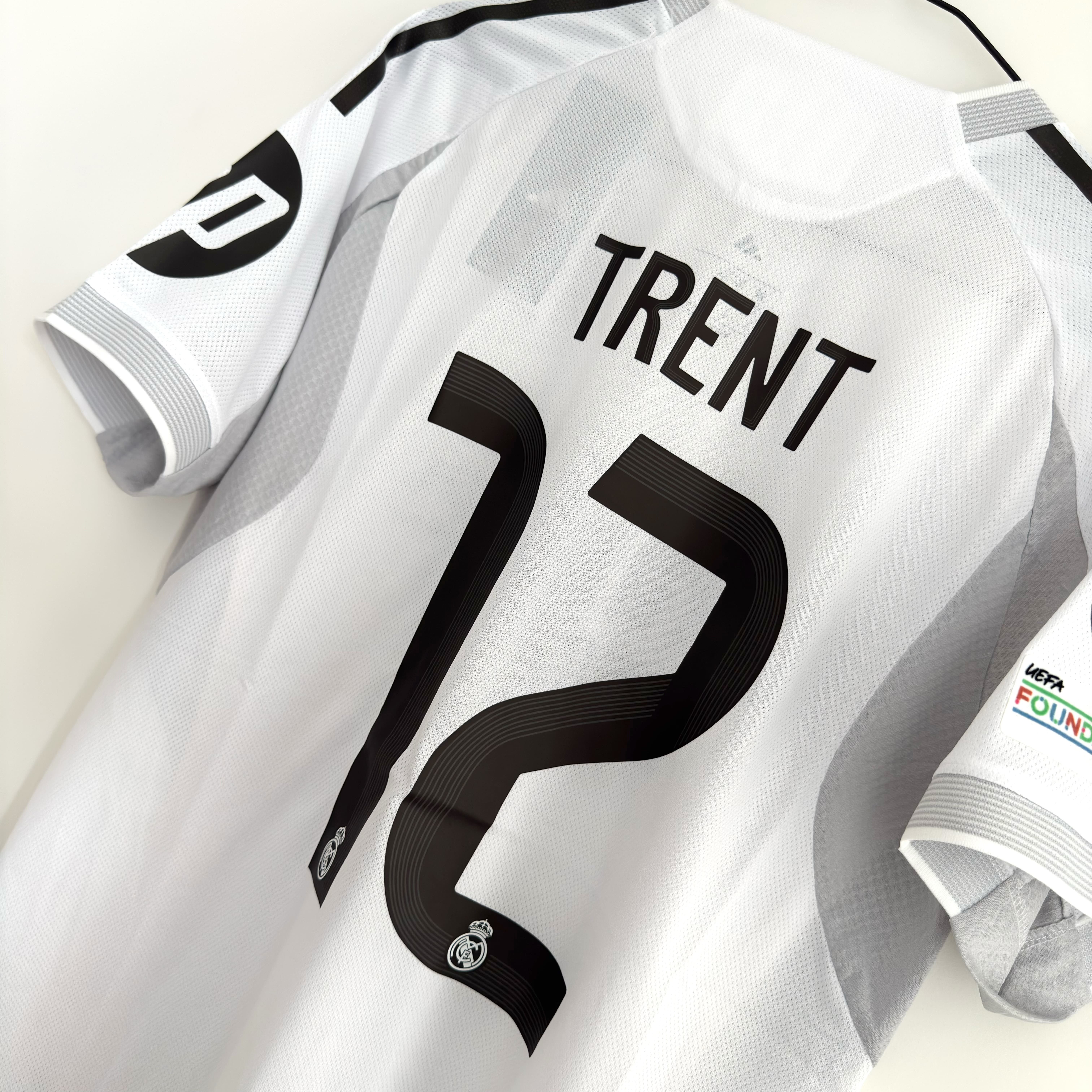 Camisola principal Real Madrid 2025/2026 - Trent 12 - Versão jogador - Tamanho M 8