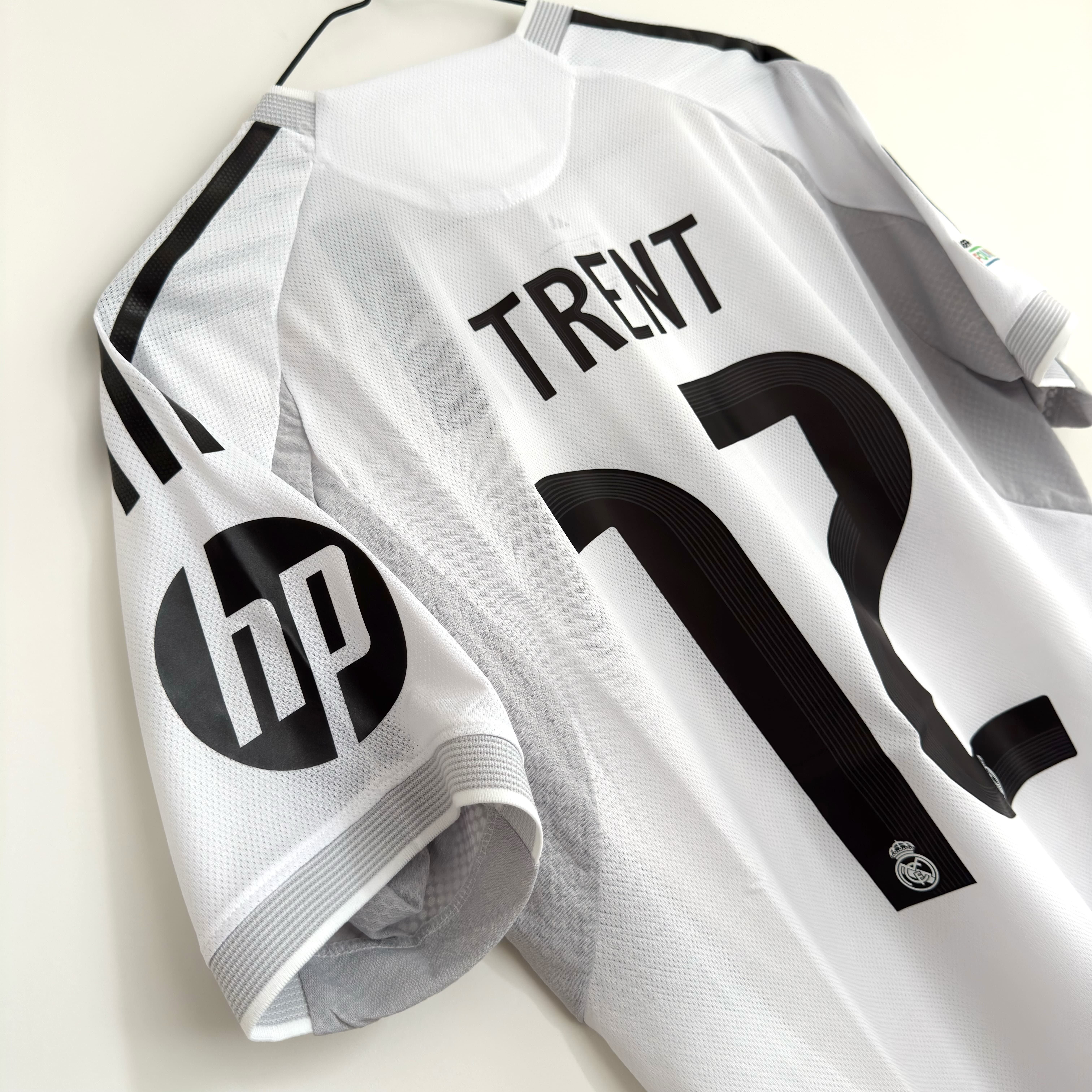 Camisola principal Real Madrid 2025/2026 - Trent 12 - Versão jogador - Tamanho M 7