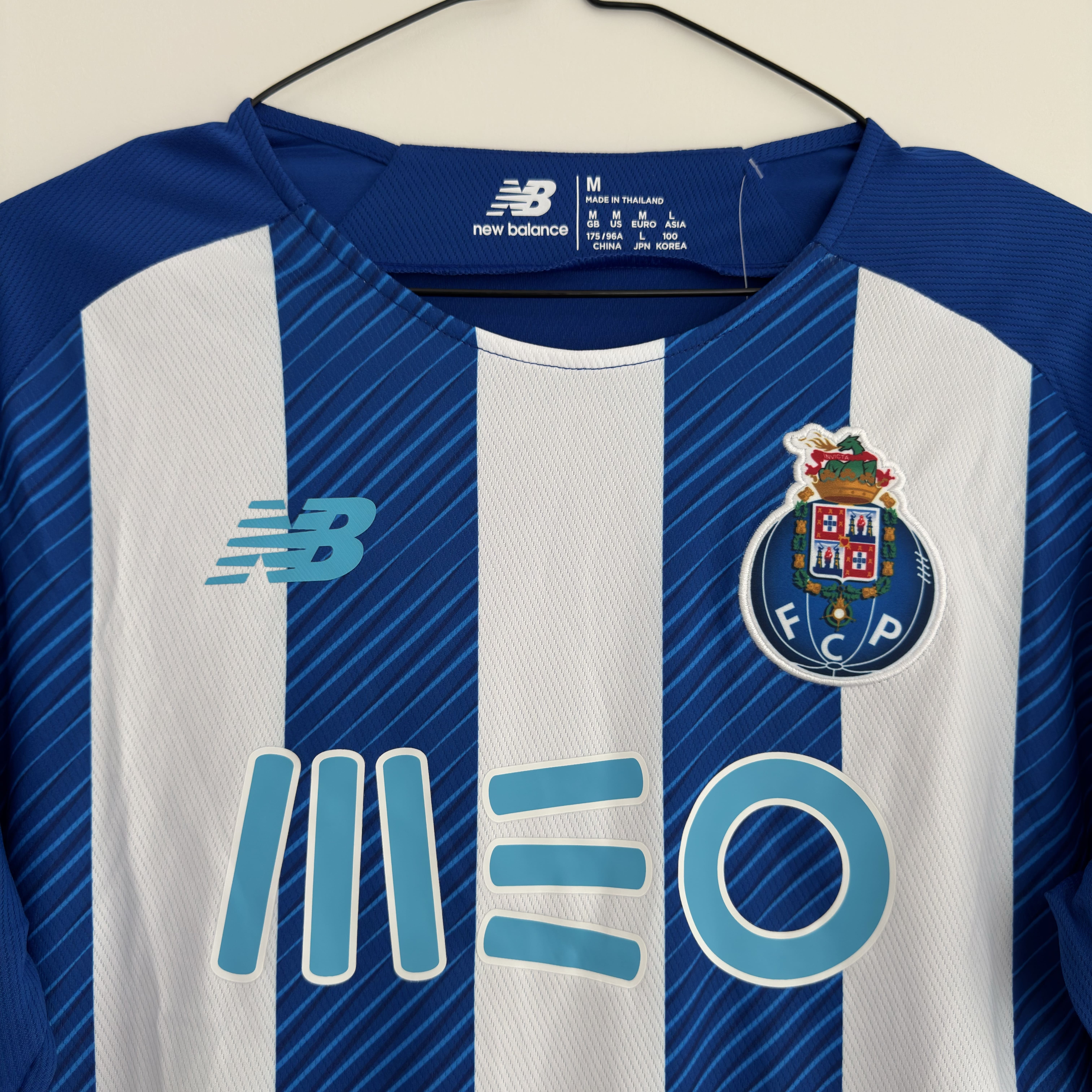Camisola principal FC Porto 2021/2022 Versão adepto 4