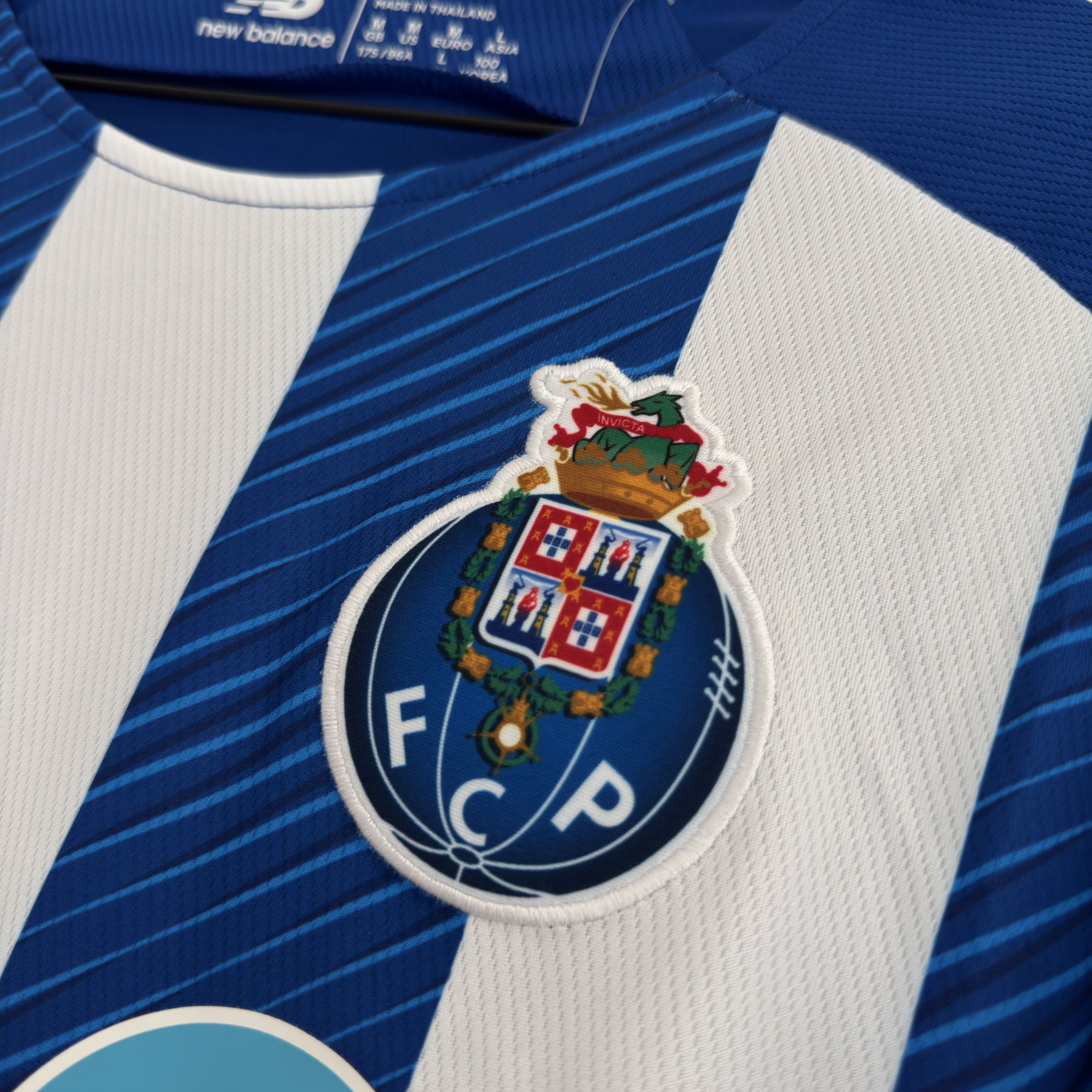 Camisola principal FC Porto 2021/2022 Versão adepto 3