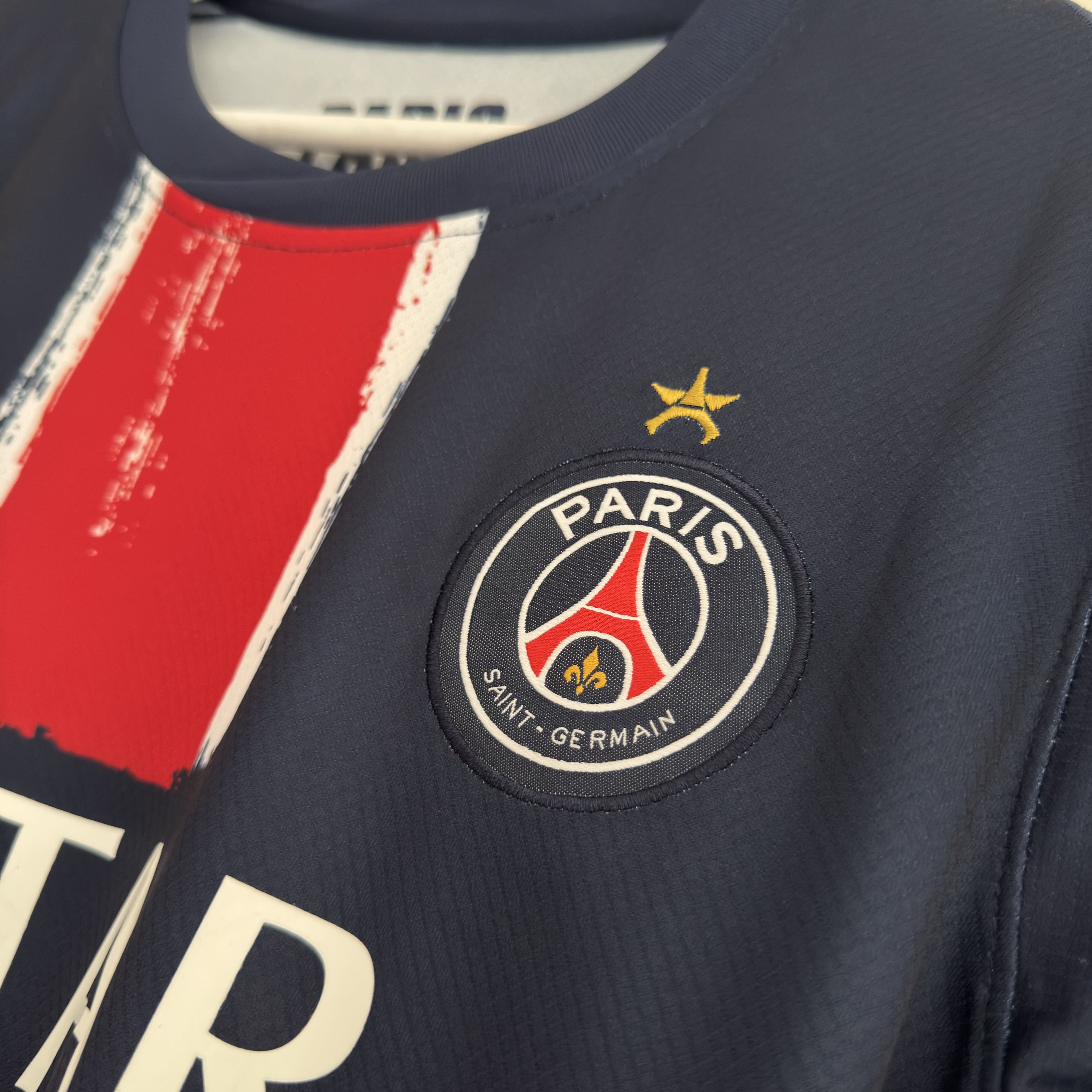 Camisola principal PSG Campeões da Europa 2024/2025 Versão adepto - Tamanho M 7