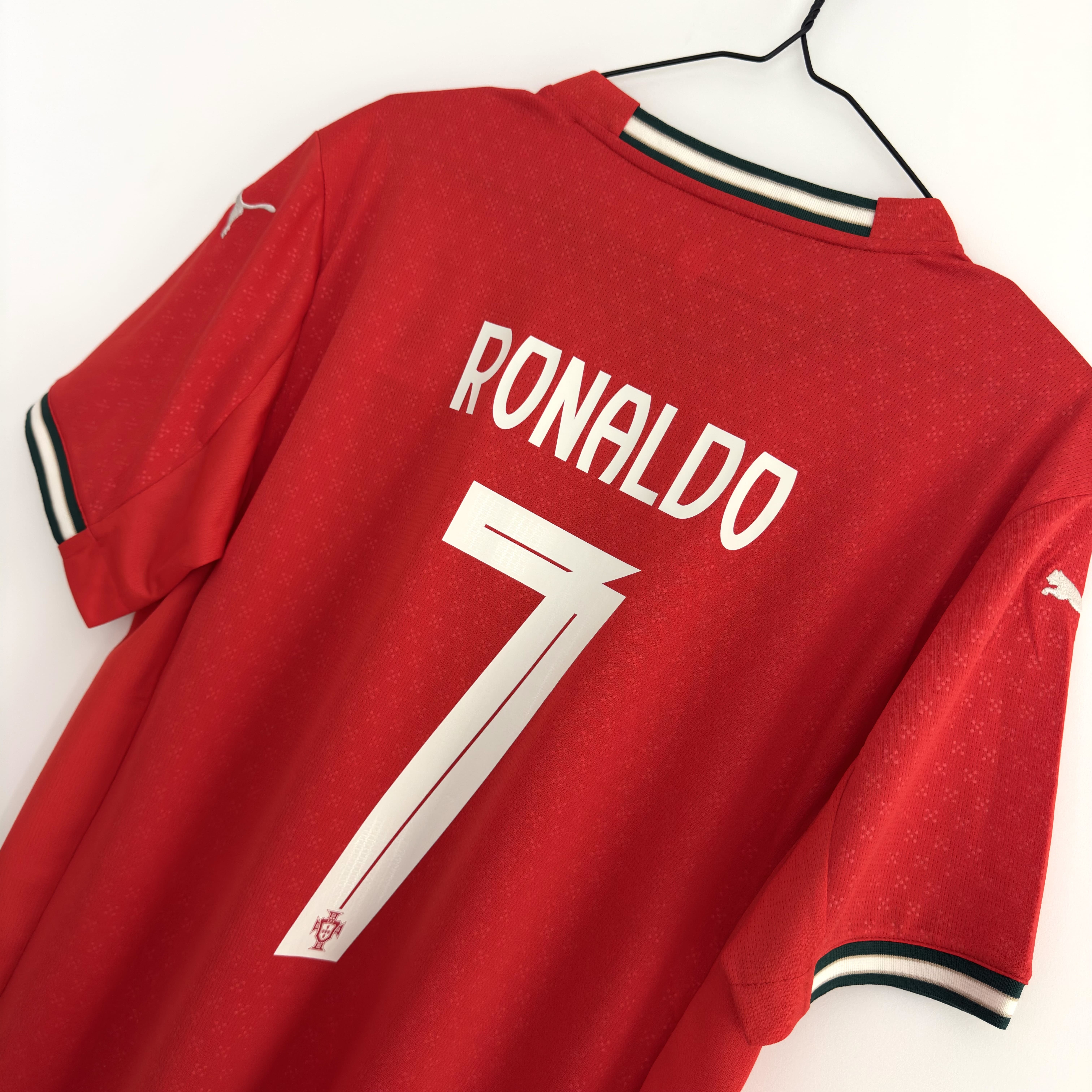 Camisola principal Portugal 2025 - Ronaldo 7 - Versão adepto 5