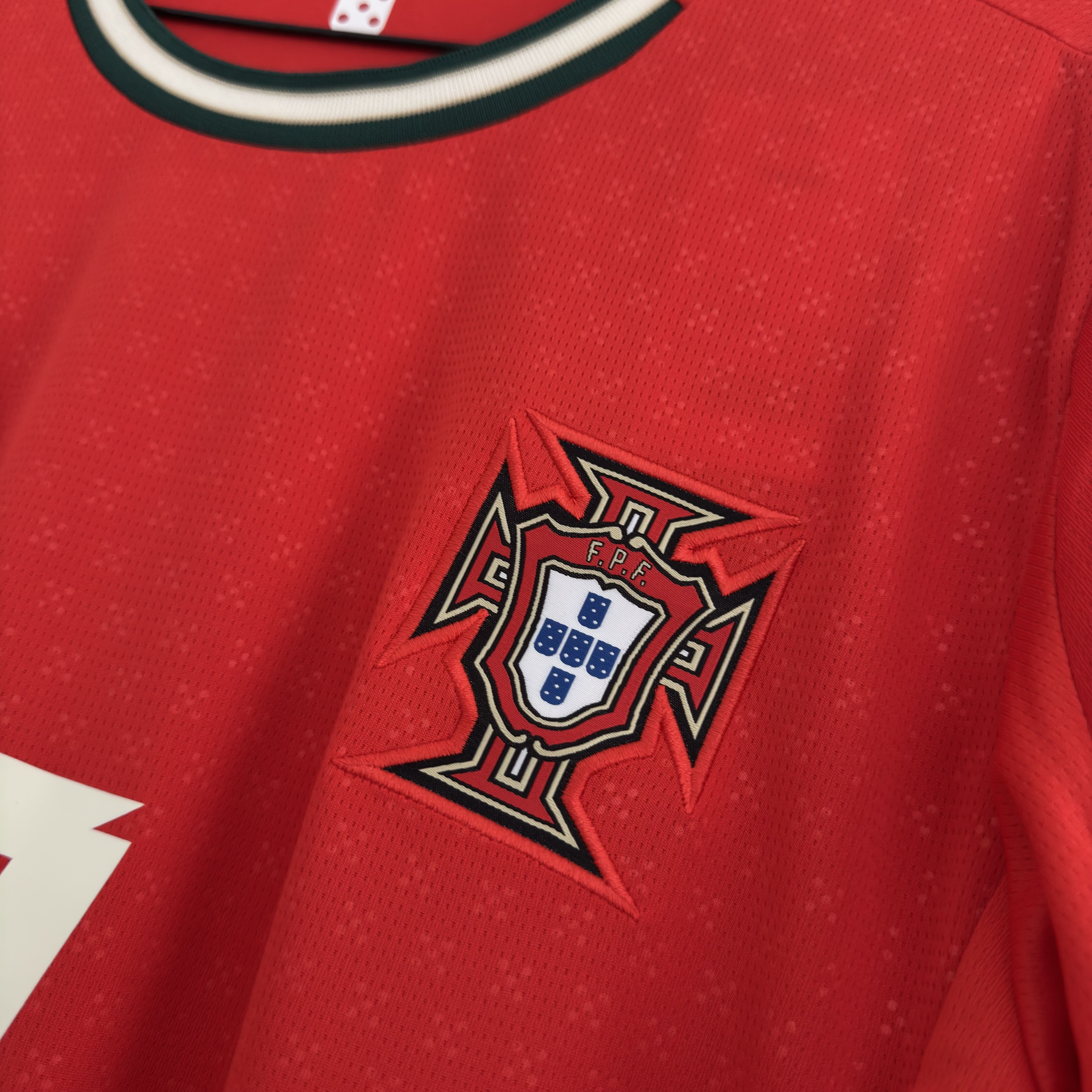 Camisola principal Portugal 2025 - Ronaldo 7 - Versão adepto 8