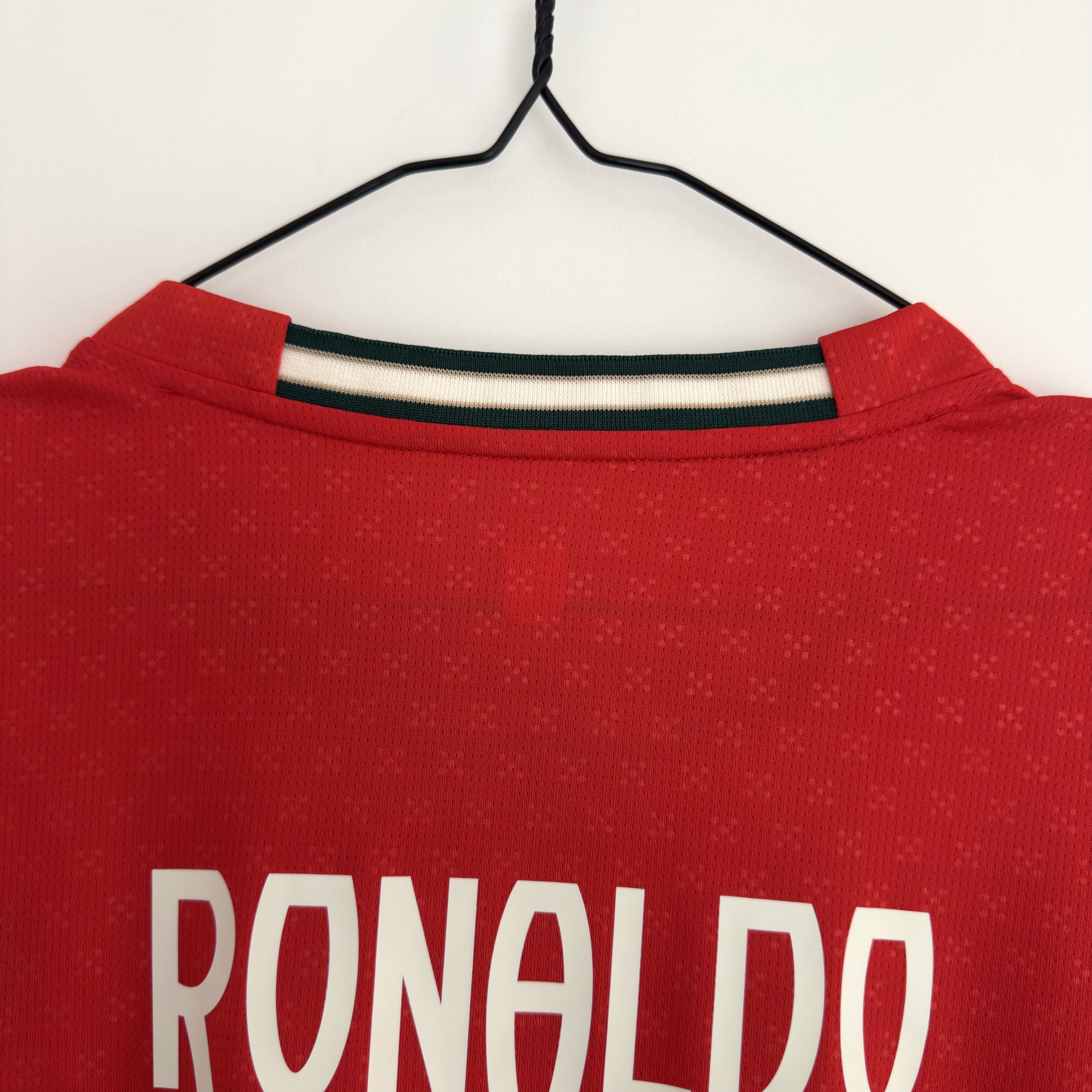 Camisola principal Portugal 2025 - Ronaldo 7 - Versão adepto 4