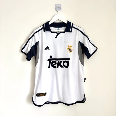 Camisola principal Real Madrid 2000/2001 - Figo 10 - Versão adepto - Tamanho M
