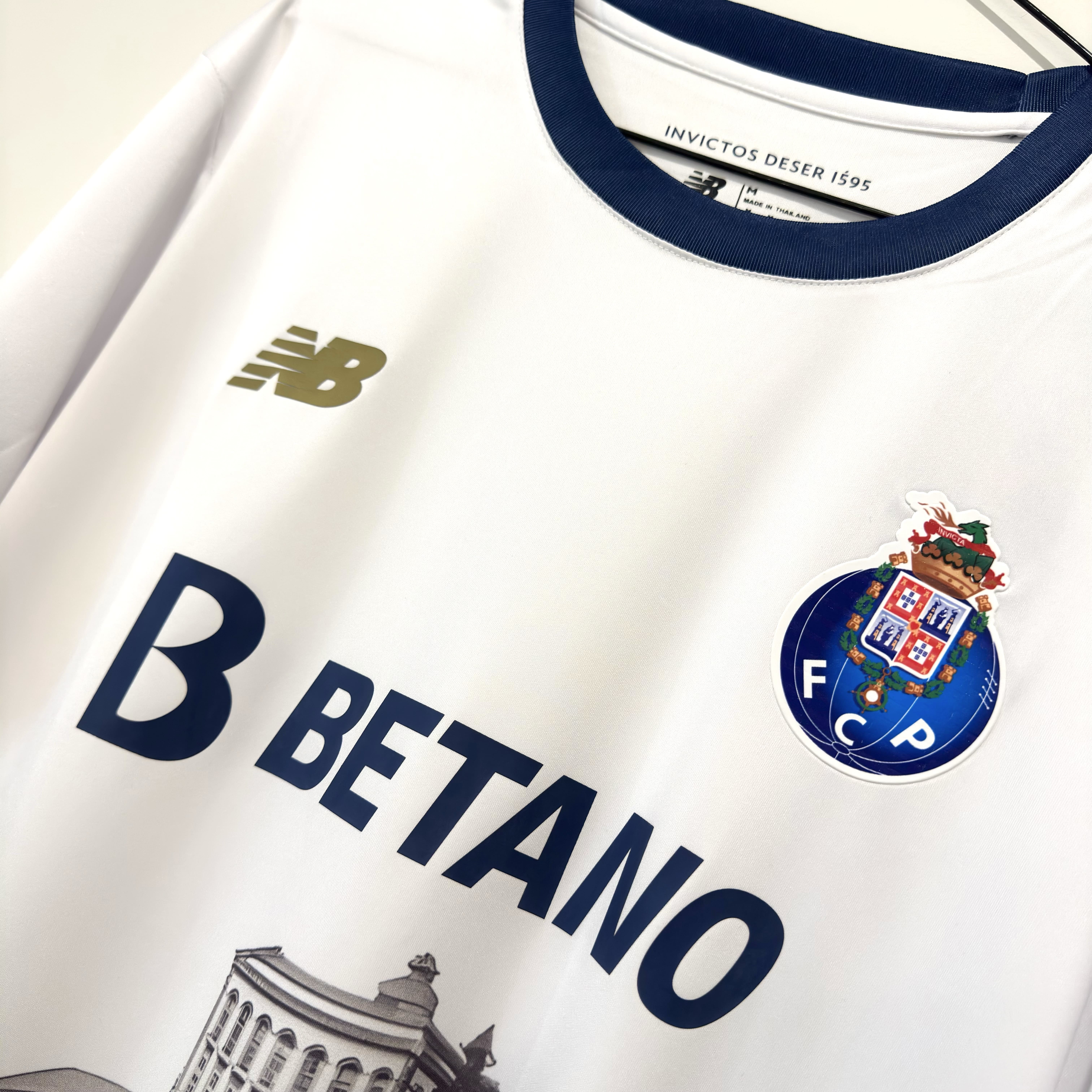 Camisola FC Porto Edição especial - Versão adepto 4