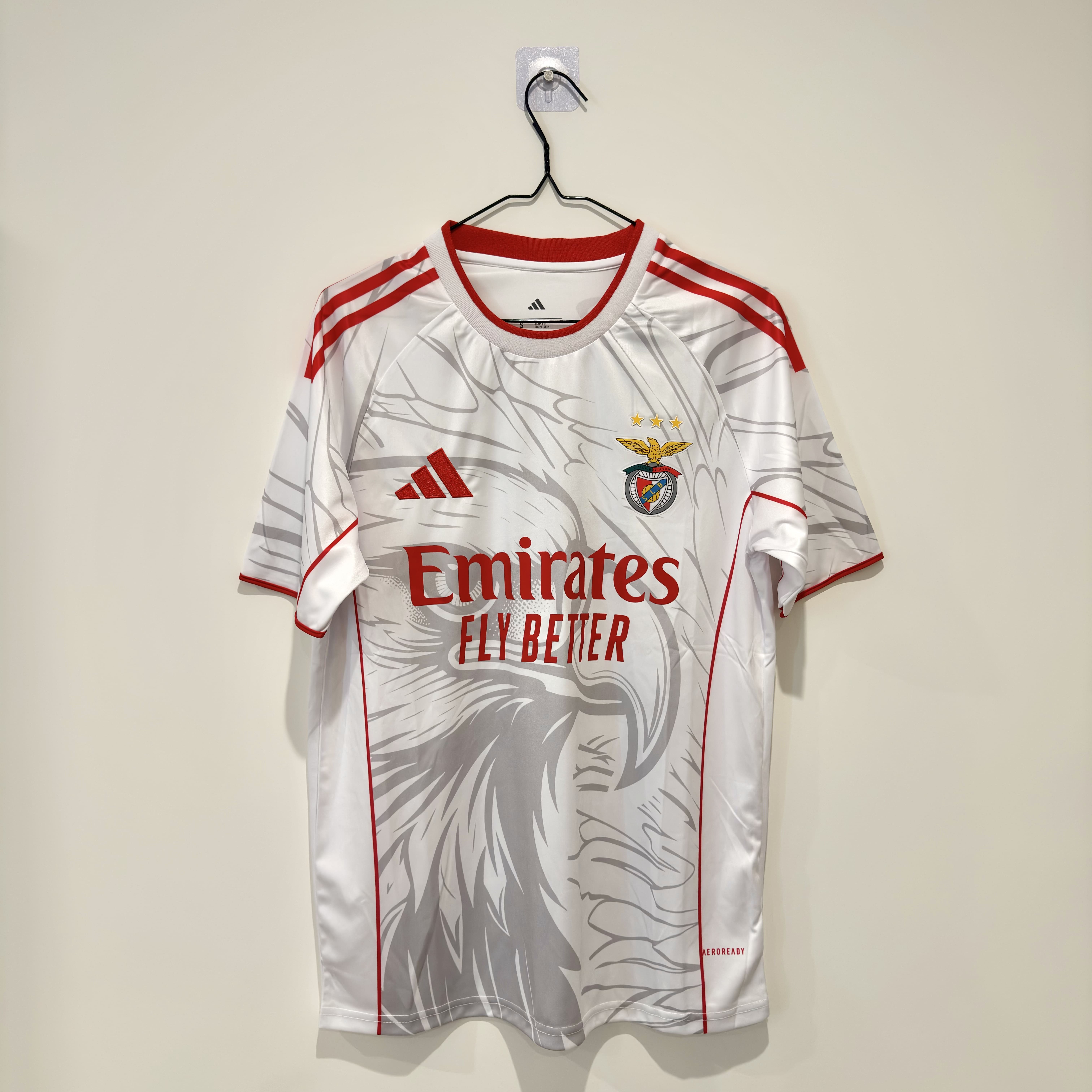 Camisola SL Benfica Edição especial - Versão adepto - Tamanho S 1