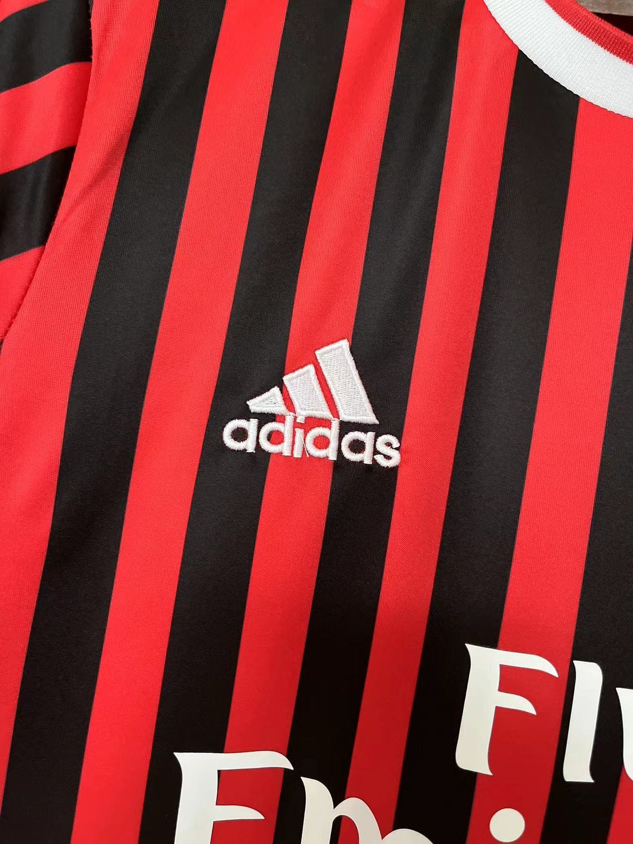 Camisola principal AC Milan 2011/2012 - Ibrahimovic 11 - Versão adepto 5