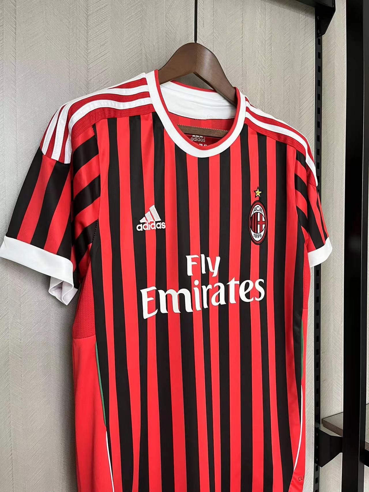 Camisola principal AC Milan 2011/2012 - Ibrahimovic 11 - Versão adepto 6