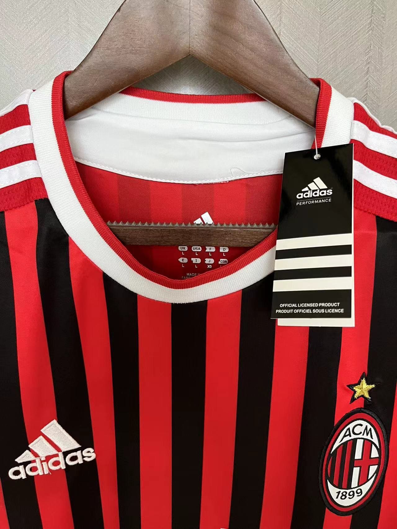 Camisola principal AC Milan 2011/2012 - Ibrahimovic 11 - Versão adepto 7