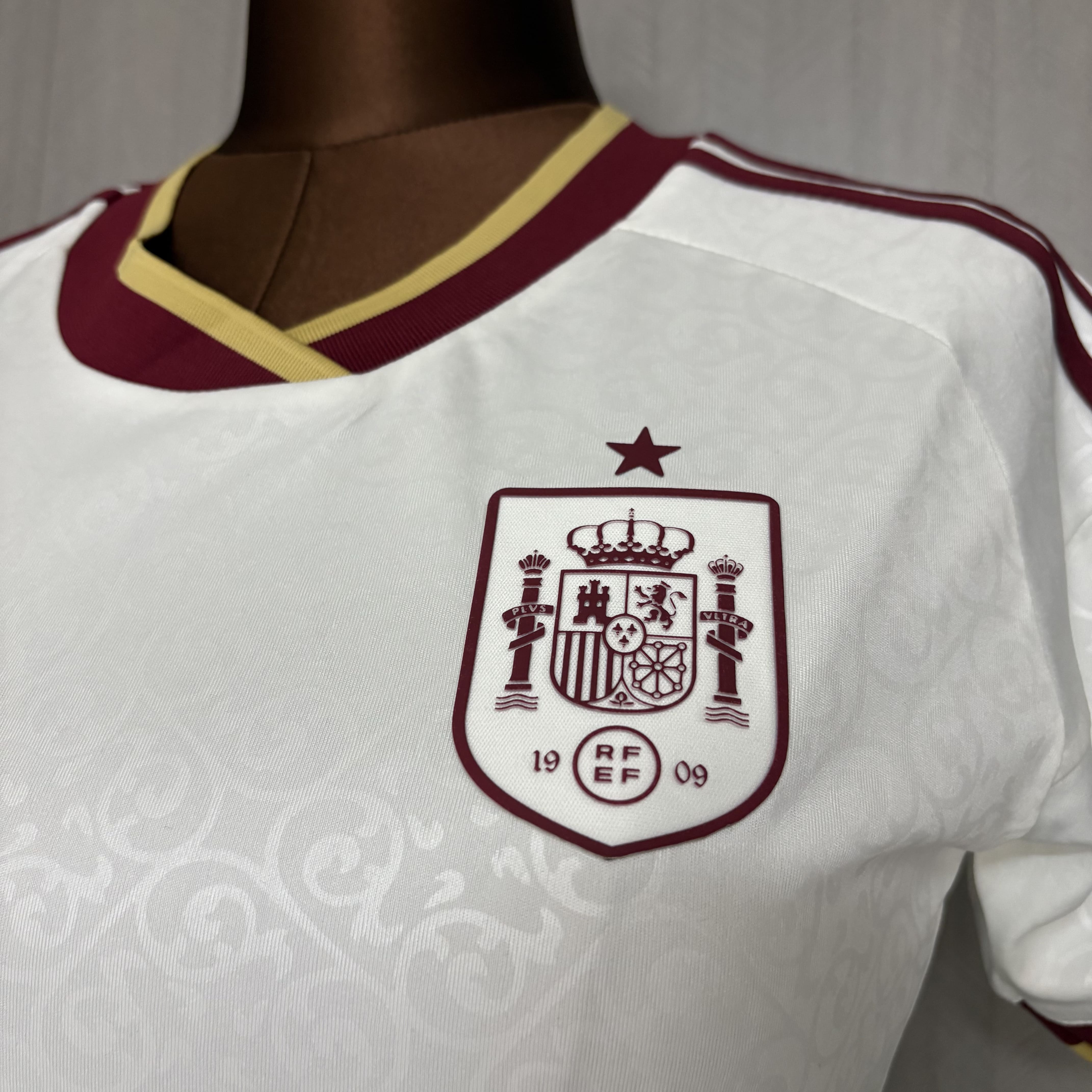 Camisola alternativa Espanha Mundial 2026 - Versão feminina 3