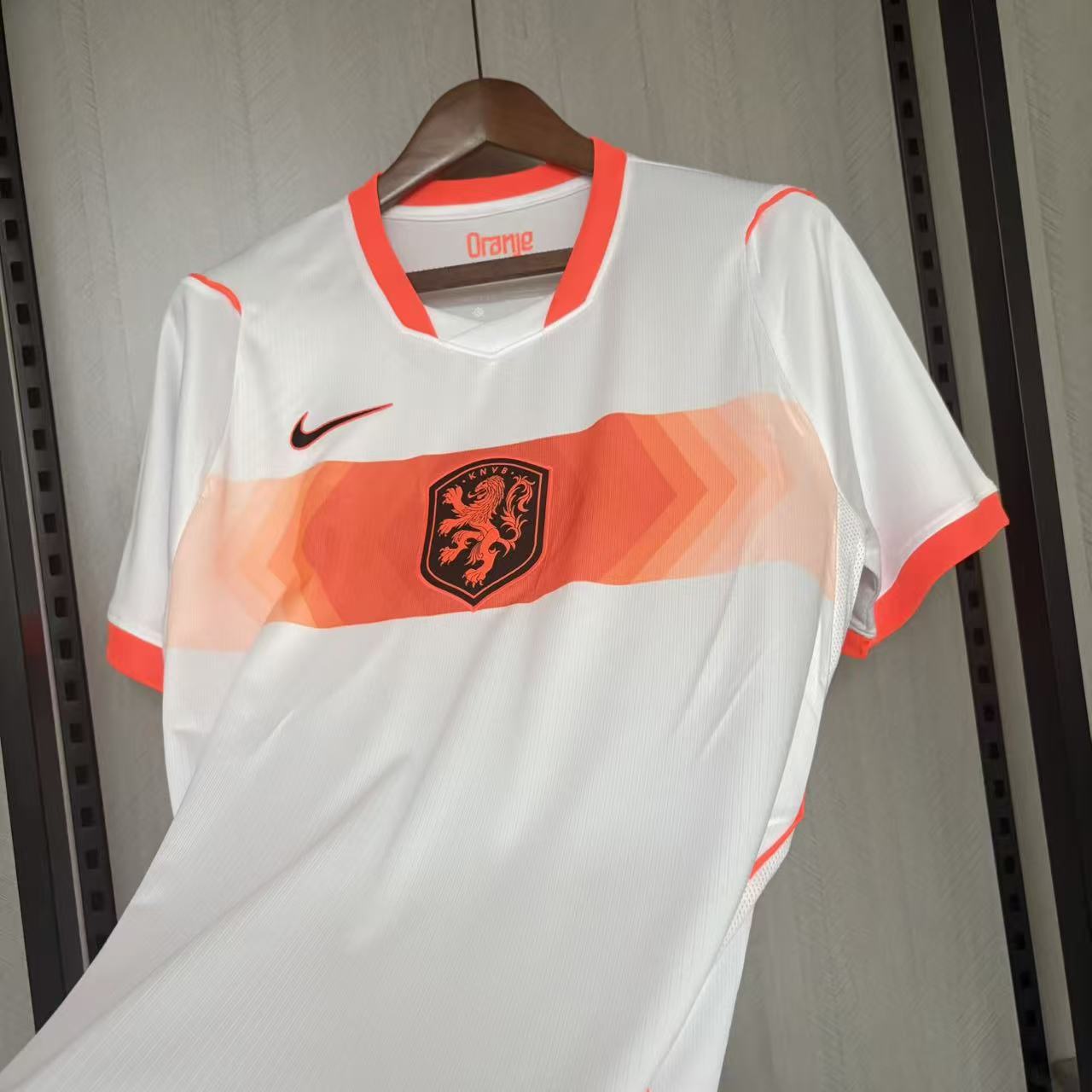 Camisola alternativa Holanda Mundial 2026 - Versão adepto 6
