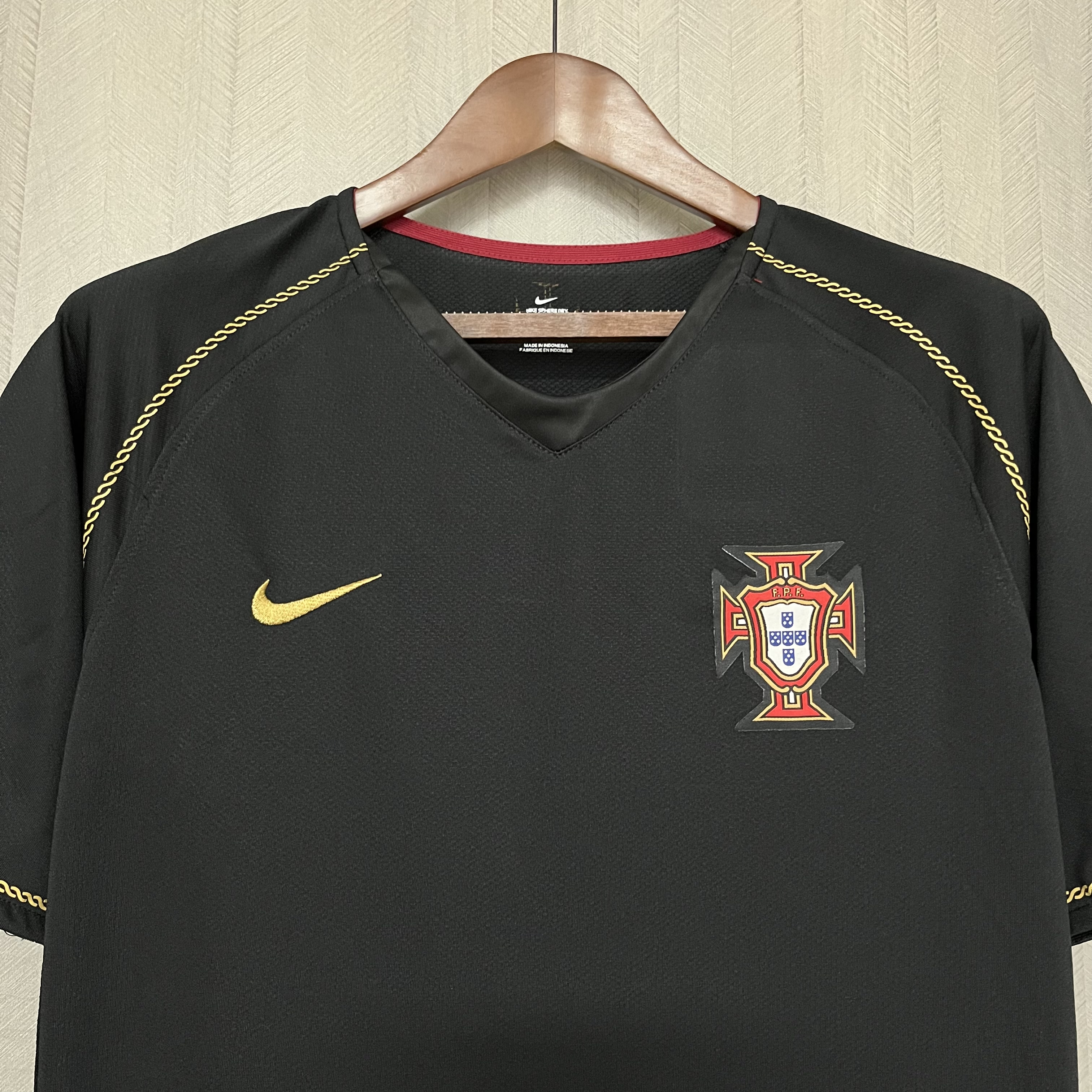 Camisola alternativa Portugal 2006 - C.Ronaldo 17 - Versão adepto 6