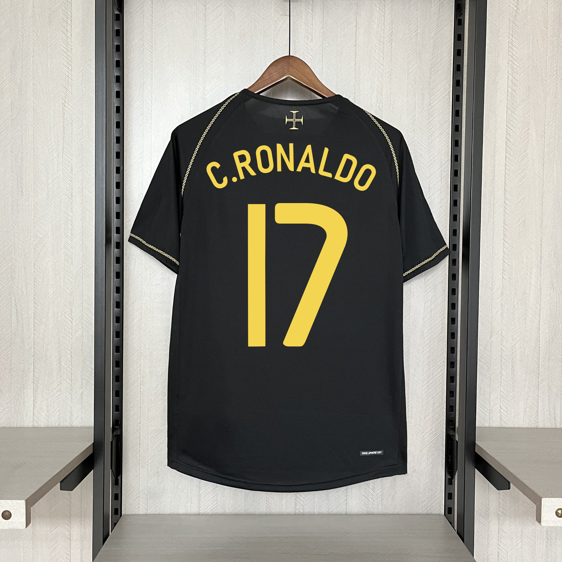 Camisola alternativa Portugal 2006 - C.Ronaldo 17 - Versão adepto 2