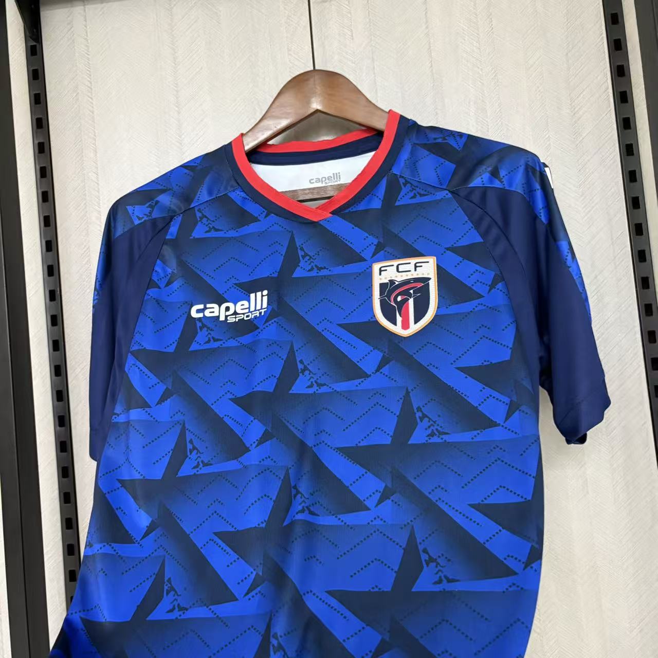 Camisola Principal Cabo Verde Mundial 2026 - Versão adepto 7