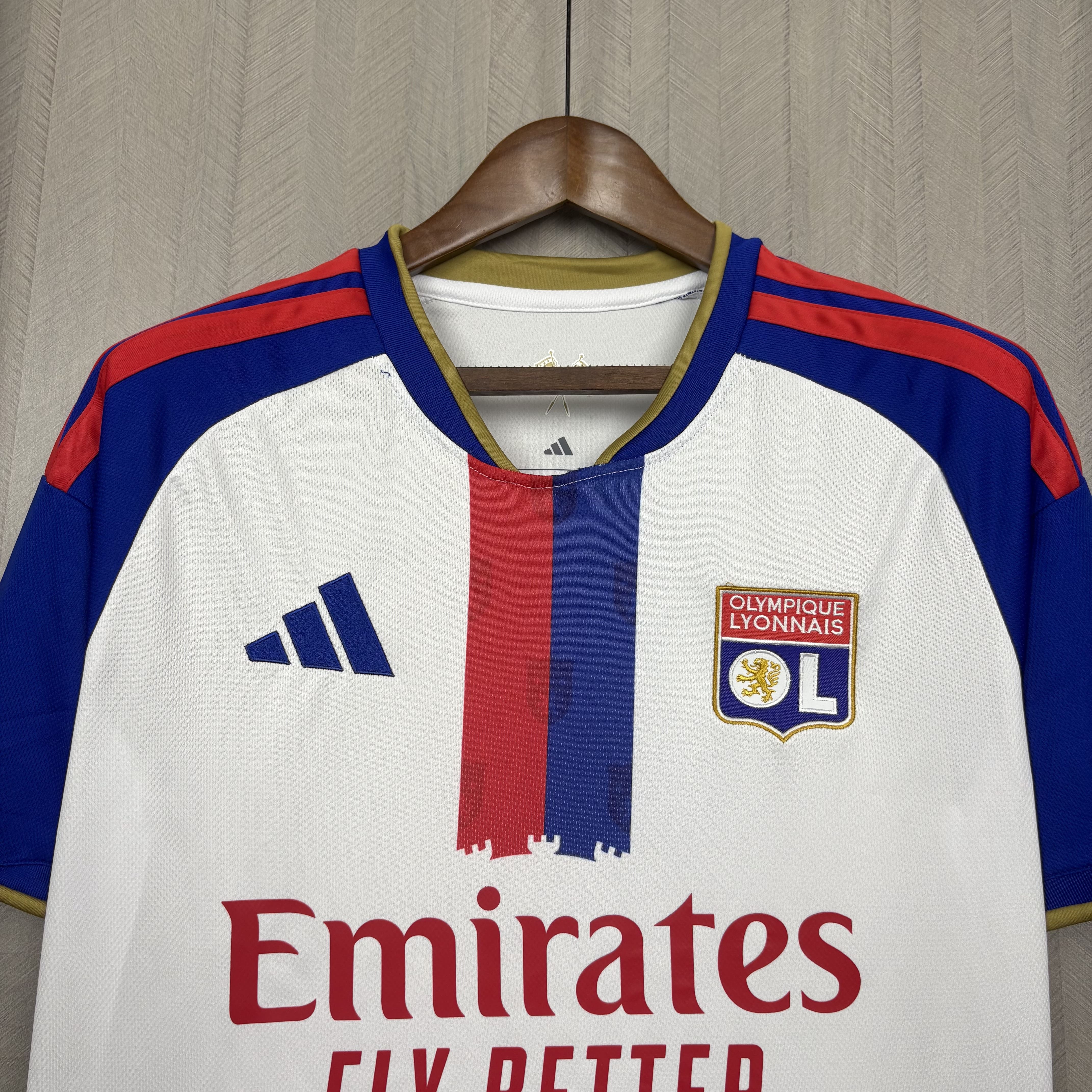Camisola principal Lyon 26/27 - Versão adepto 5