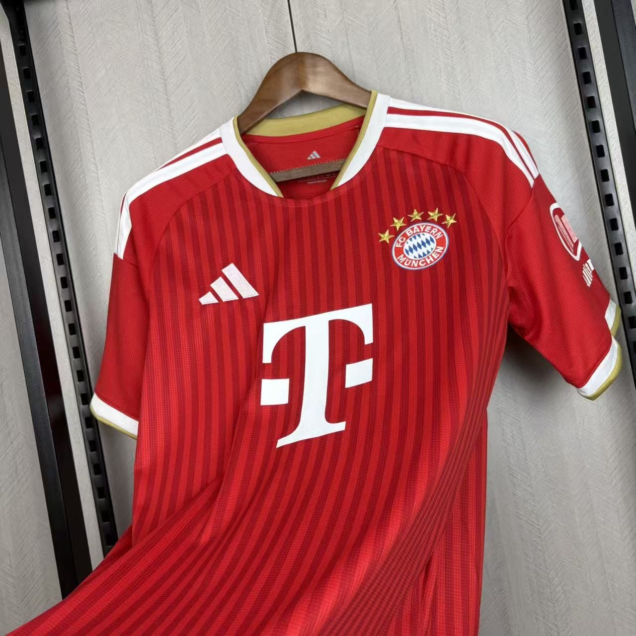 Camisola Principal Bayern Munique 26/27 - Versão adepto 6