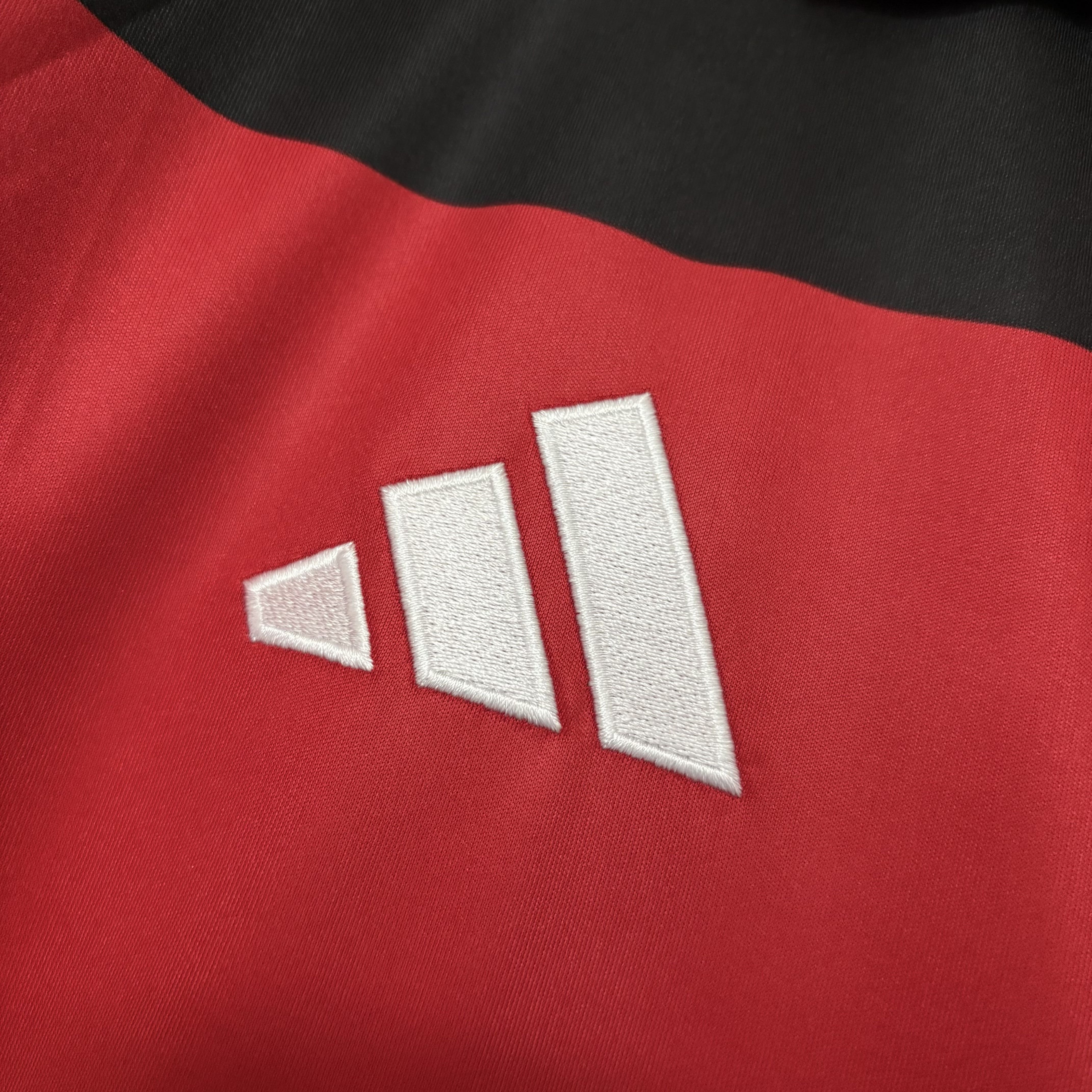 Camisola Principal Flamengo 2026/2027 - Versão adepto 3