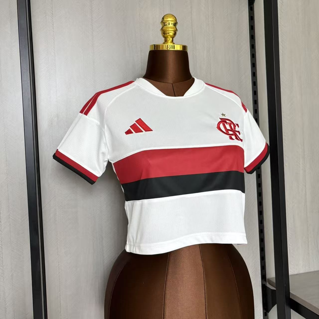 Camisola alternativa Flamengo 2026/2027 - Versão feminina Modelo curto 6