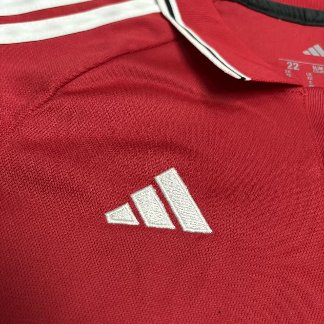 Kit Criança Manchester United principal 26/27 4