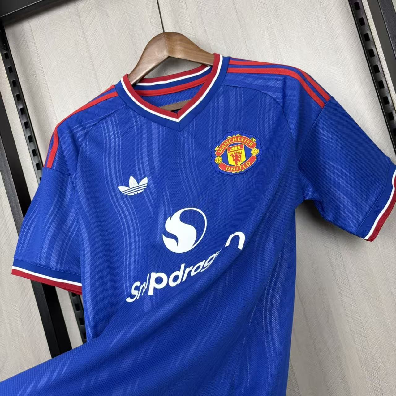 Camisola alternativa Manchester United 26/27 - Versão Adepto 8