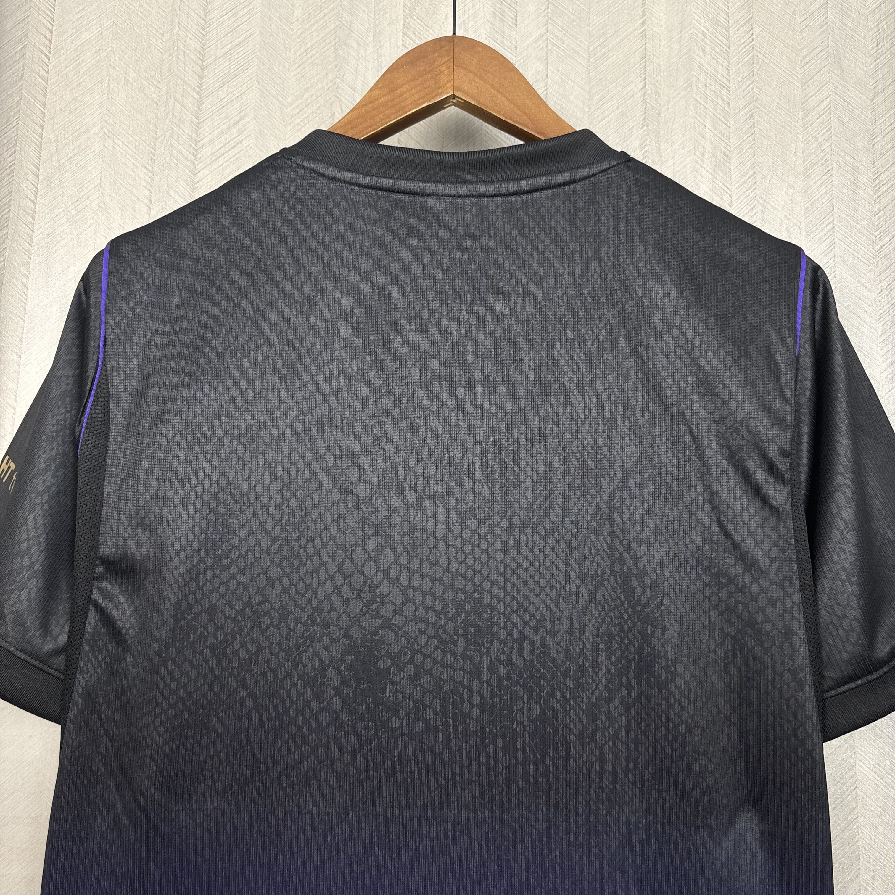Camisola alternativa Barcelona 26/27 - Versão Adepto 9