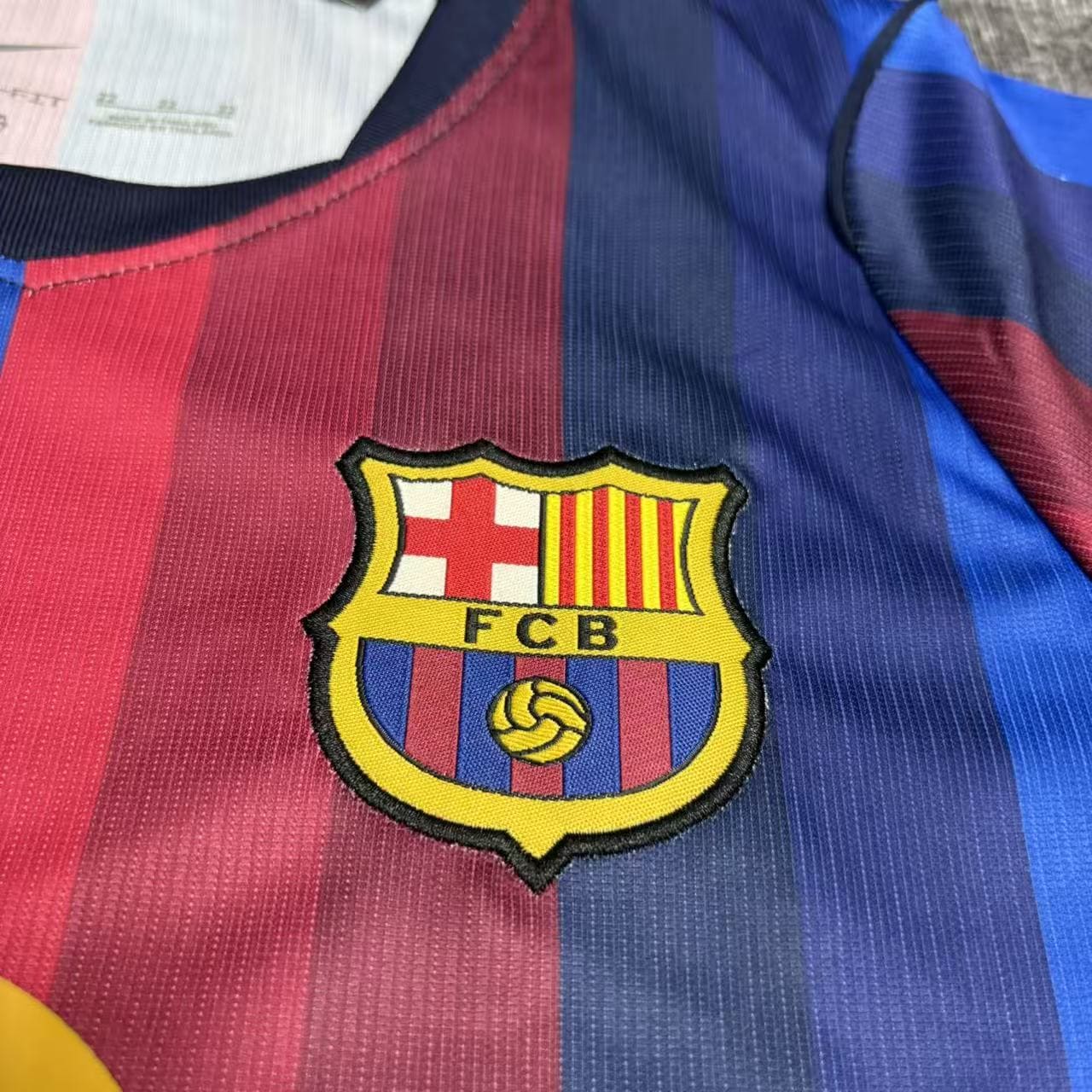 Kit Criança Barcelona principal 26/27 4