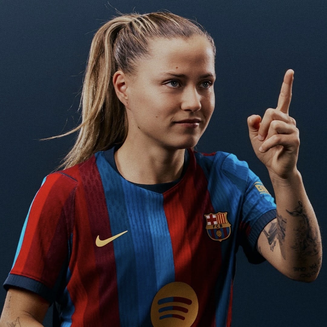 Camisola Principal Barcelona 26/27 - Pina 9 - Versão feminina 2