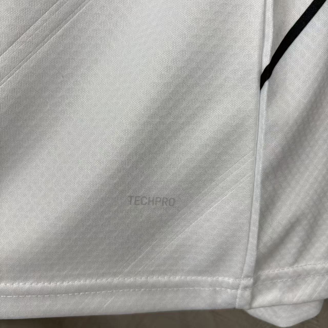 Camisola principal Vitória de Guimarães 26/27 - Versão adepto 10
