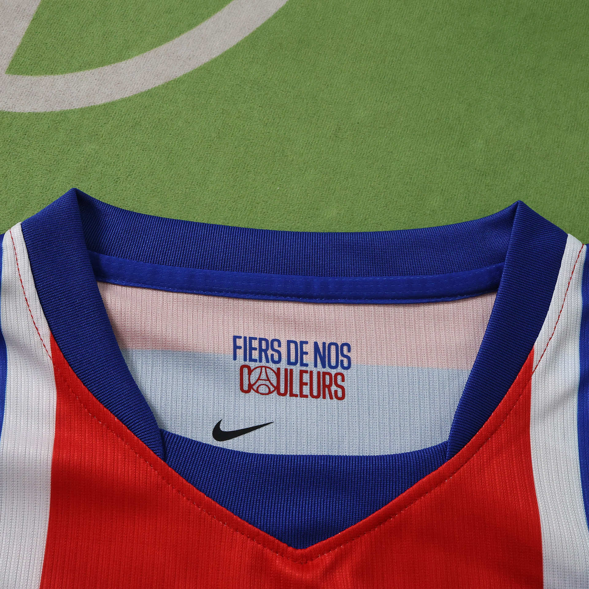 Camisola Principal PSG 26/27 Cropped 3
