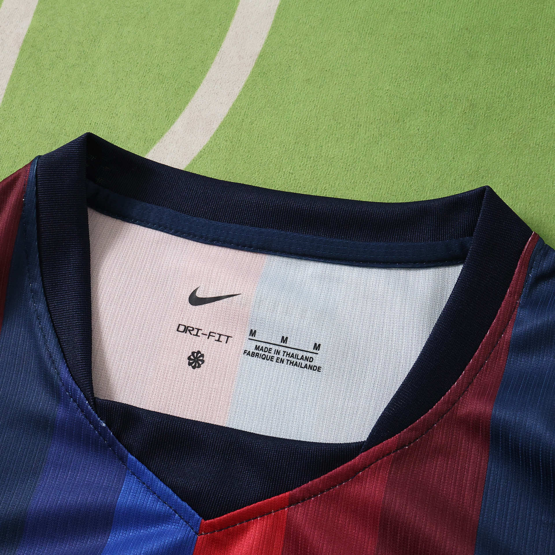 Camisola Principal Barcelona 26/27 Cropped 6