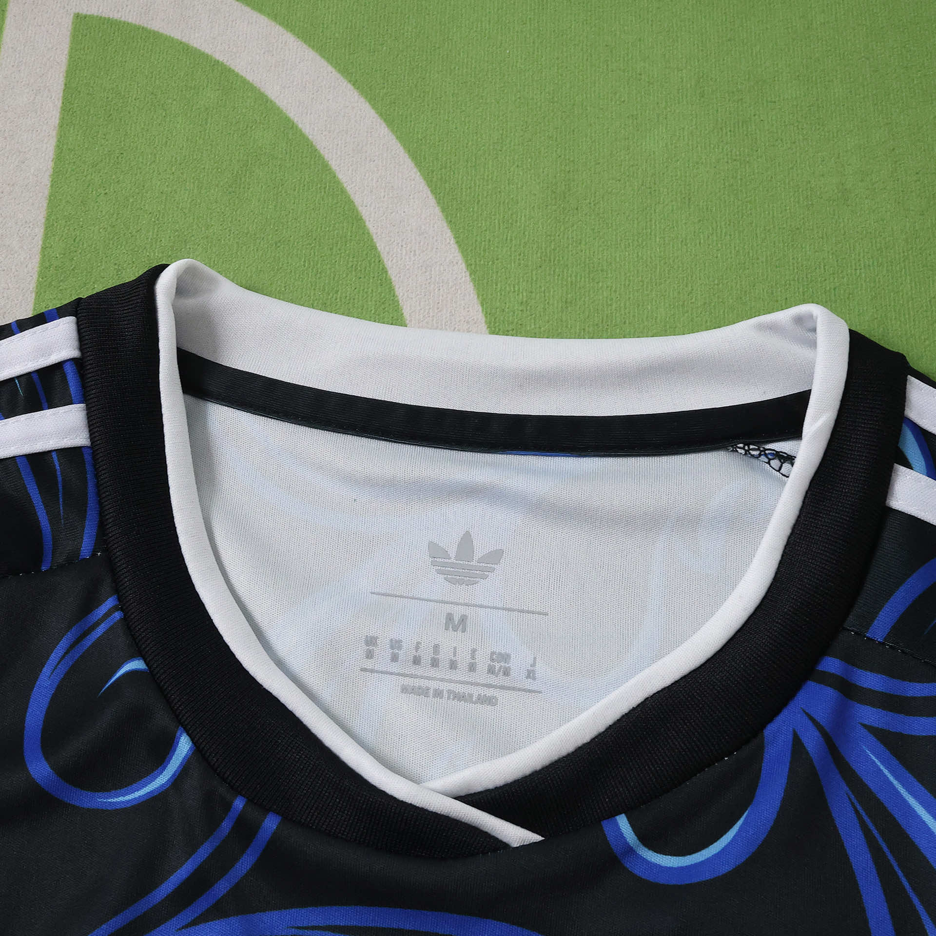Camisola alternativa Argentina 2026 Cropped 6