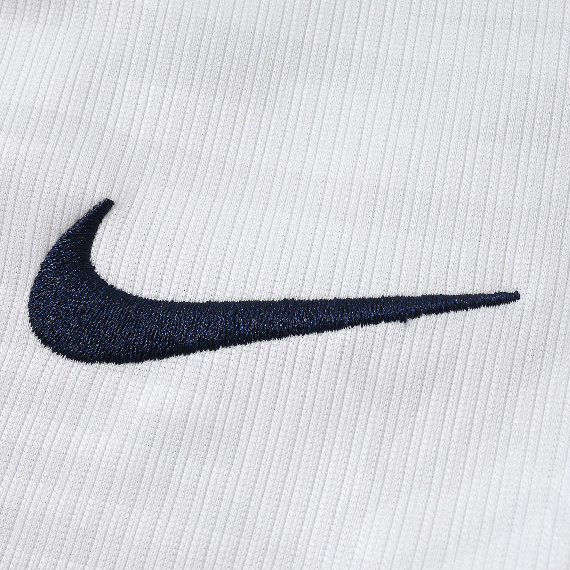 Camisola principal Inglaterra 2026 Cropped 4
