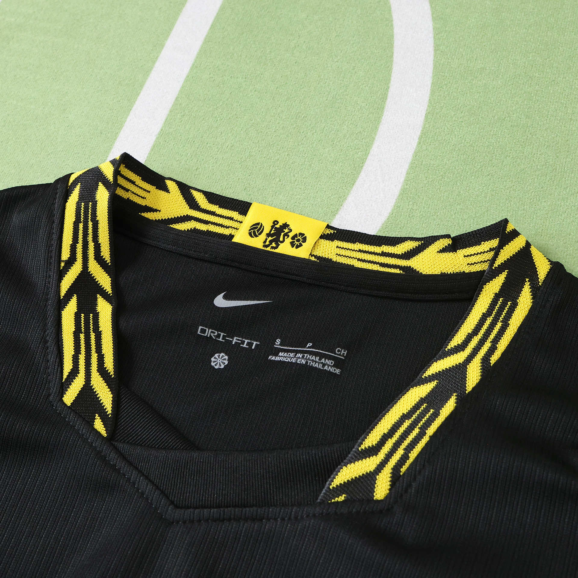 Camisola alternativa Chelsea 26/27 Cropped 5
