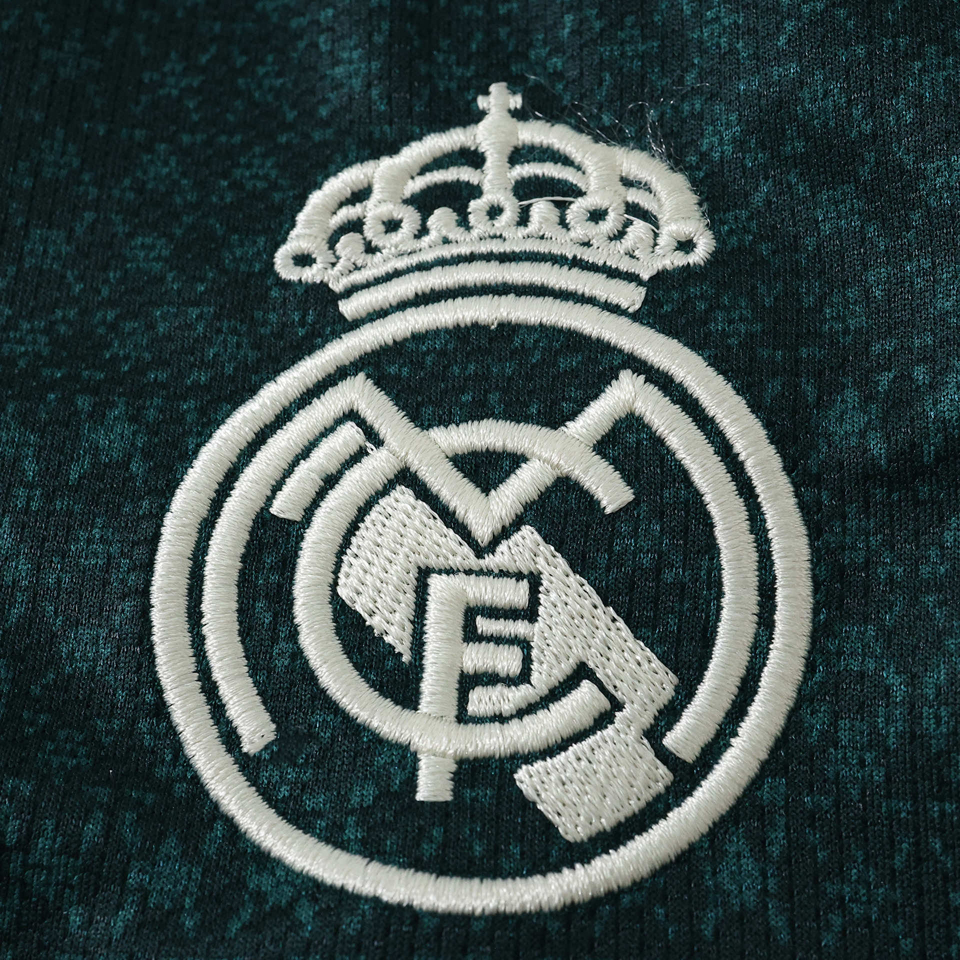 Camisola alternativa Real Madrid 26/27 Cropped 4