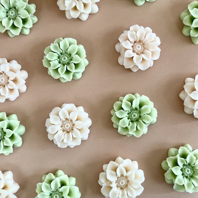 Vela con Flor 2.5 oz 4