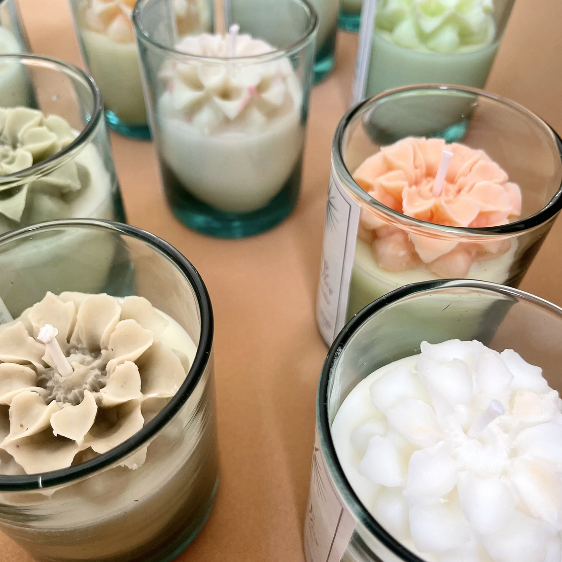 Vela con Flor 2.5 oz 1