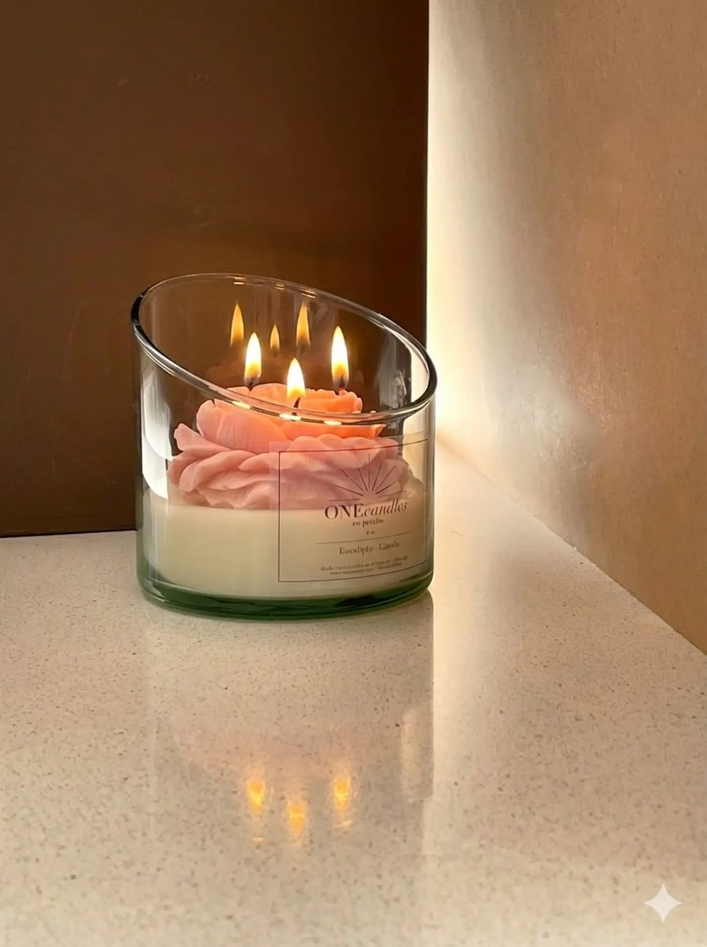 Vela con Flor 9 oz Asimétrica 2
