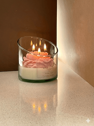 Vela con Flor 9 oz Asimétrica