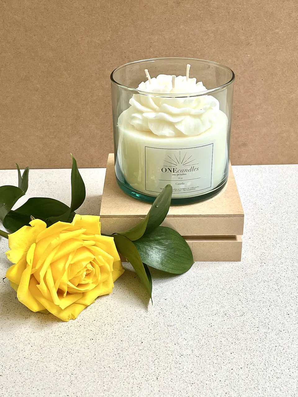 Vela con Flor 16 oz  3