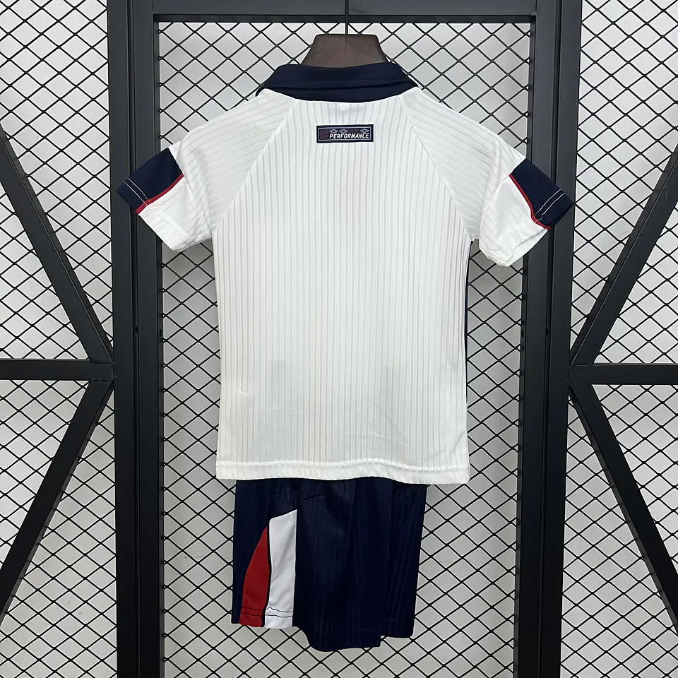 Kit Niños Inglaterra 1988 retro 5