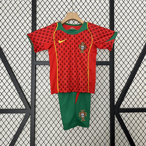 Kit Niños Portugal 2004 Retro 