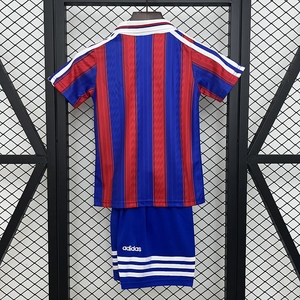 Kit Niños Bayer Munich 95/96 Retro  6