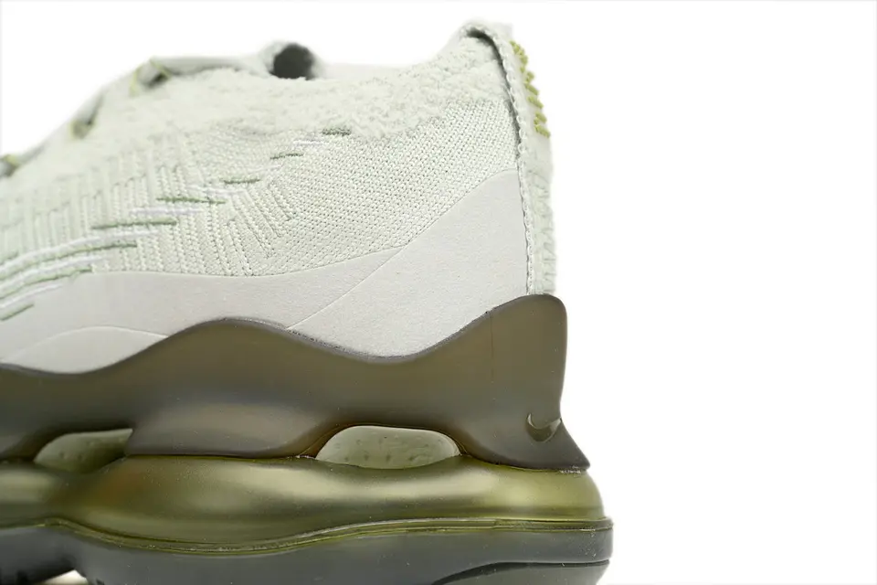 Nike Air Max Scorpions Fk Silver Bronzine 5